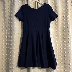 H&M Navy Blue short sleeve skater dress in L